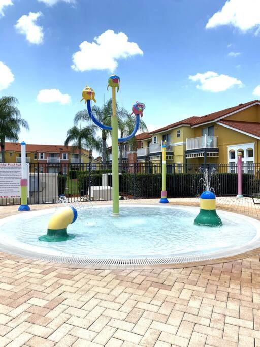 Enchanting Escape 3 Bedroom Minutes From Disney! Kissimmee Exterior photo
